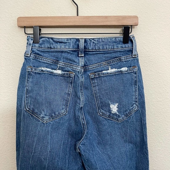 Abercrombie & Fitch Curve Love High Rise Distressed Mom Jeans Medium Wash 25 / 0 - Picture 10 of 12